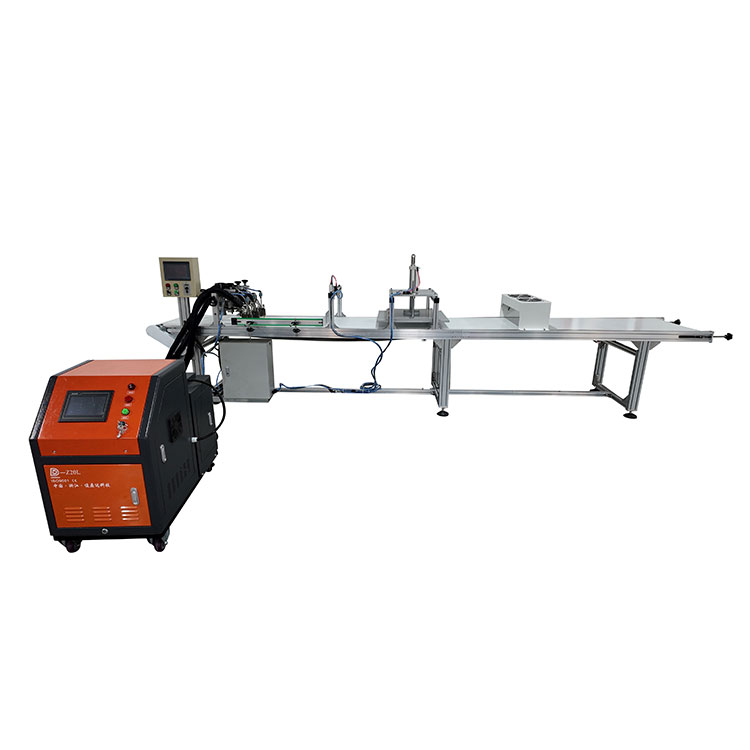 Center Line Gluing Machine